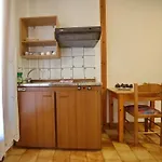 Hotel Konstantinos *